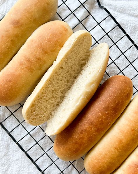 Sourdough Hot Dog Buns - Made in Motherhood Discard Hot Dog Buns, Brat Buns Recipe, Sourdough Hoagie Buns, Sourdough Discard Hot Dog Buns, Sourdough Hot Dog Buns, Homestead Baking, Hot Dog Game, Sourdough Hamburger Buns Quick, Sour Bread