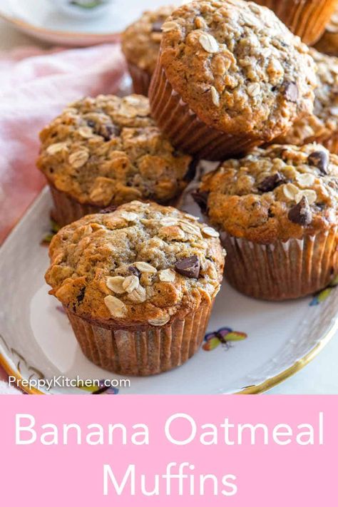 Oat Muffins Banana, Banana Walnut Oatmeal Muffins, Healthy Banana Bread Muffins Oats, Muffin Banana Oatmeal, Breakfast Muffins With Bananas, Banana Oat Muffin Recipe, Banana Bread Oatmeal Muffins, Banana Oats Muffins Healthy, Oatmeal Muffins Banana