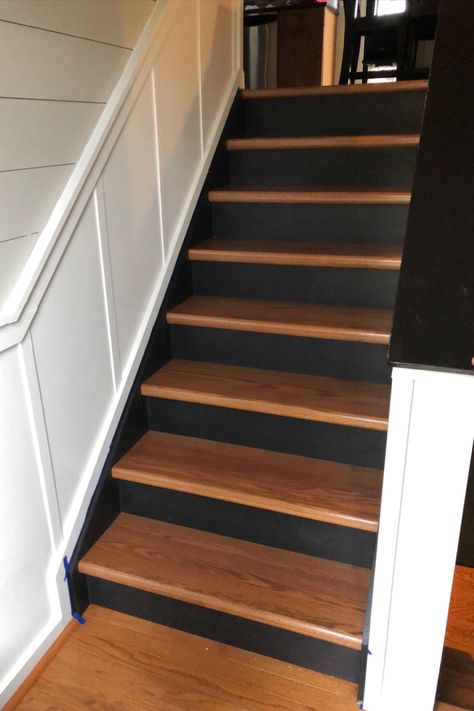 Stairs Organization, Black Painted Stairs, Stairs Makeover Ideas, Farmhouse Stairs, Storage Stairs, Stairs Decor, Stairs Renovation, Rustic Stairs, Stairs Storage