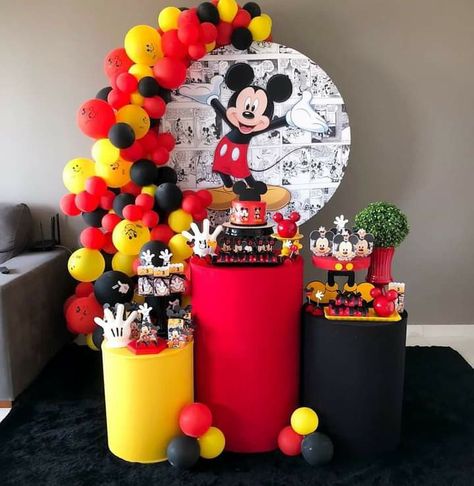 Mickey Table Decorations, Mikey Mouse Theme Party, Mickey Mouse Theme Party Decoration, Mickey Mouse Birthday Party Ideas 1st, Mickey Mouse Backdrop, Γενέθλια Mickey Mouse, Mickey Mouse Theme Party, Mickey Mouse Party Decorations, Mickey Mouse Birthday Theme