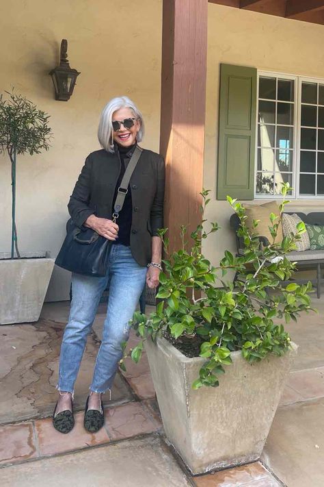 Womens Fashion Over 50 Aging Gracefully, Chic Grandma Style, Fall Outfits For Older Women, Winter Fashion Over 50, Ageless Style Over 60, Natural Classic Style, Casual Blazer Outfit Women, Fashion Over 60, Mum Outfits