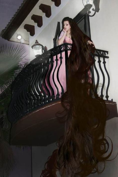 Extremely Long Hair Aesthetic, Long Rapunzel Hair, Rupanzel Hairstyle, Extreme Long Hair Hairstyles, Rapunzel Hair Aesthetic, Rapunzel Braided Hair, Super Long Curly Hair, Brunette Rapunzel, Rapunzel Long Hair