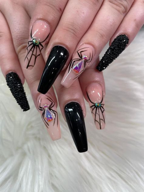 Jeweled Spider Nails, Cute Halloween Nails With Gems, Nail Ideas Spider, Acrylic Nails Spider, Jewel Spider Nails, Black Widow Spider Nails, Rhinestone Spider Nails, Diamond Spider Nails, Spider Acrylic Nails