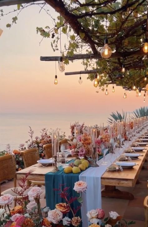 Sunset Themed Wedding Decor, Mamma Mia Inspired Wedding, Glamour Wedding Decorations, Mama Mia Wedding Aesthetic, Mama Mia Wedding, Wedding Dinner Table Setting, Wedding Ideas Elegant, Inside Wedding, Elegant Beach Wedding