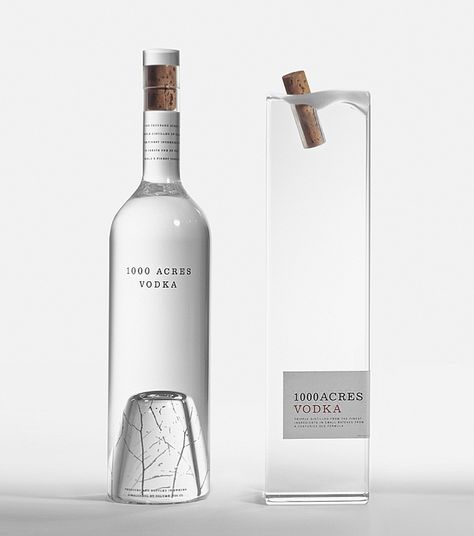 Bottle Of Vodka, Vodka Packaging, Packaging World, Soya Mumu, Bottle Design Packaging, Alcohol Packaging, Wine Packaging, Botol Air, Water Bottle Design