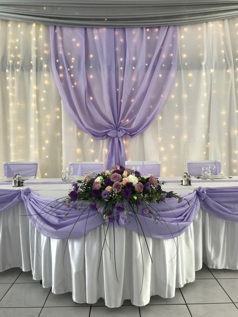 Lavender Quinceanera Cake Butterfly, Purple 15 Centerpieces, Light Purple Quinceanera Theme Flowers, Quinceanera Decorations Purple And Silver, Lilac Quince Main Table, Tangled Theme Quinceanera Damas, Sweet 16 Purple Decorations, Quince Table Decorations Lilac, Sweet 16 Lilac Theme