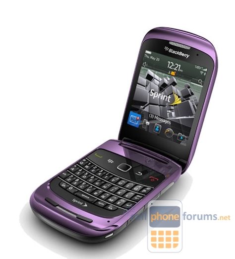 purple cell phone Flip Phone Aesthetic, Blackberry Phones, Old School Phone, Apple Smartphone, Phones For Sale, Newest Cell Phones, Retro Gadgets, New Tablets, Retro Phone