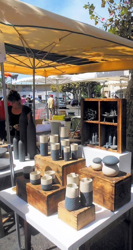 Pottery Booth Display, Festival Booth Display, Booth Display Ideas, Art Festival Booth, Market Stall Display, Art Fair Booth, Vendor Booth Display, Craft Fair Booth Display, Stall Display