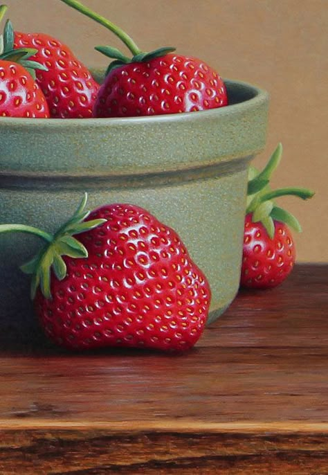 Strawberry Close Up, Strawberry Still Life Photography, Watercolour Reference Photos, Art Reference Still Life, Strawberry Still Life, Fruit Still Life Photography, Pictures Of Fruit, Strawberry Photography, Bowl Of Strawberries