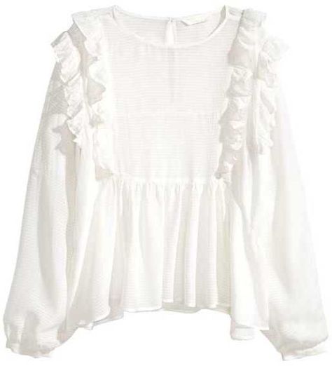 H&M Ruffled Blouse Flared Blouse, Ruffle Top Blouses, H M Outfits, Flare Blouse, Ruffled Blouse, Fashion Tops Blouse, Sleeves Designs For Dresses, Stockholm Style, Stockholm Fashion