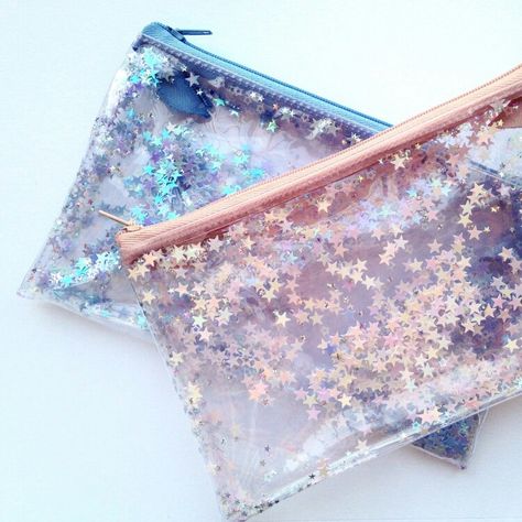 1980s style pencil case, pouch with water, glitter, sequins Back To University, Stars Glitter, School Suplies, Cool School Supplies, Stationary Supplies, Cute Stationary, Diy School Supplies, Stationary School, Tumblr Outfits