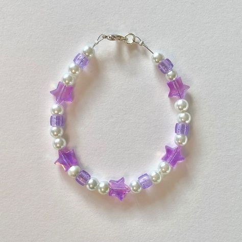 Pastel Bracelet Ideas, Pastel Beaded Bracelets, Occasional Clothing, Pastel Bracelets, Pastel Bracelet, Pastel Necklace, Pretty Jewelry Necklaces, Kandi Bracelets, Beaded Necklace Diy