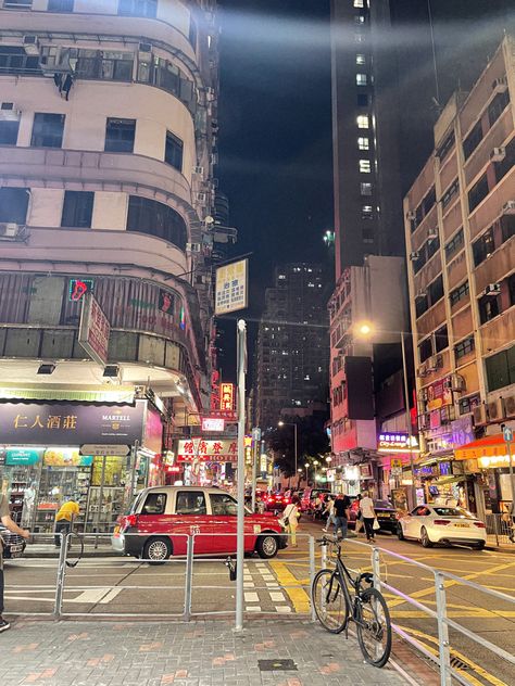 Exploring Hongkong Mongkok Hong Kong, Vintage Hong Kong Aesthetic, Hongkong Aesthetic, Hong Kong Bucket List, Hong Kong Aesthetic, Hong Kong Luxury, Hong Kong Night, Hong Kong Street, Hong Kong City