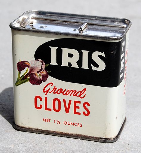 https://flic.kr/p/4RGDzR | Iris Whole Cloves, 1950's Grocery Packaging, Spice Packaging, Cloves Spice, Spices Packaging, Wine Logo, Spice Tins, Online Logo Design, Bar Code, Vintage Packaging