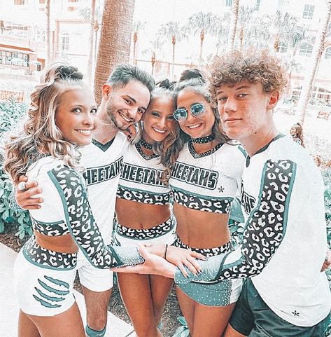 Cheer Athletics Cheetahs, Cheer Aesthetic, Cheer Team Pictures, Cheer Photos, Cheer Uniforms, Cute Cheer Pictures, Cheers Photo, Cheer Athletics, Cheer Stuff