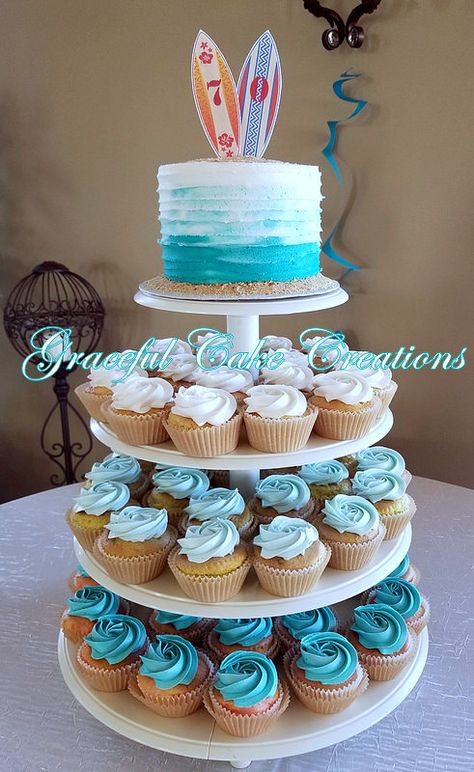 Surf Themed Cake, Surf Party Desserts, The Big One Surf Birthday Cupcakes, Cupcakes Beach Theme, The Big One Cupcake Ideas, Surf Birthday Party Ideas, The Big One Cupcakes, Surfs Up Birthday Cake, Ocean Theme 1st Birthday