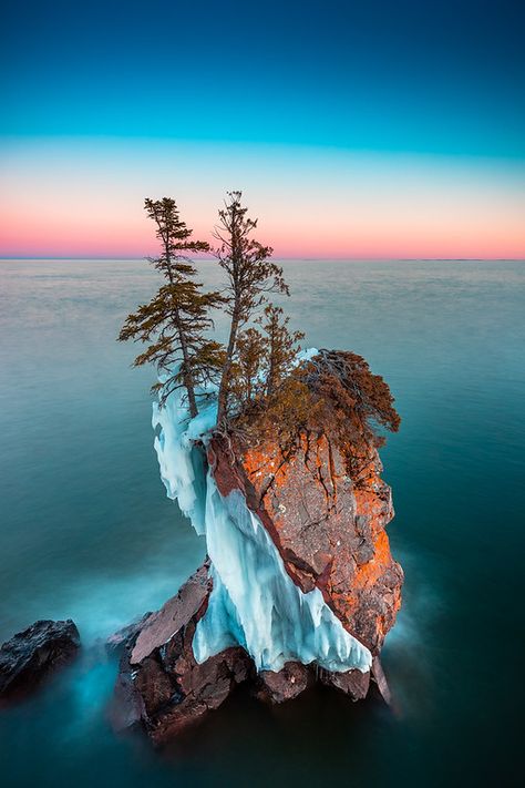 Lake Superior at Tettegouche State Park, Silver Bay, Minnesota. Photo by Nathan Klok Tettegouche State Park, Silver Bay, Oregon Washington, Minnesota State, Lake Superior, North Shore, State Park, Wyoming, State Parks