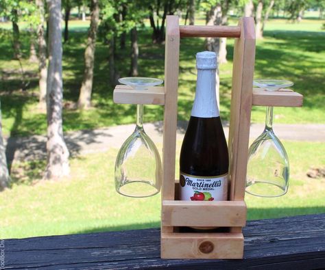 DIY Wine Caddy or wine carrier- Toolbox Divas Boyfriend Gift Basket, Wine Caddy, Sparkling Cider, Wine Carrier, Wine Bottle Holder, Diy Holder, Glass Holder, Beginner Woodworking Projects, Diy Wine