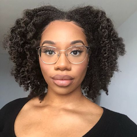 Assistant Regional Manager🇭🇹 on Twitter: "Anyway, my glasses are cute..that’s the tweet… " Big Lips Natural, Regional Manager, Glasses Inspiration, Big Nose Beauty, Wide Nose, Curls For The Girls, Big Nose, Black Lips, Big Noses