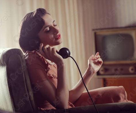 Vintage Phone, Vintage Photoshoot, Women Talk, Retro Phone, Vintage Phones, Vintage Woman, Phone Art, On Phone, Phone Photography