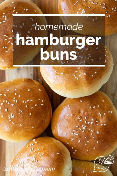 Recipe for homemade hamburger buns that will make you never want to buy store-bought buns again! Soft, yet sturdy - these are the perfect hamburger bun for your burger or any kind of sandwich. #recipe #hamburger #bread #grilling #buns Hamburger Rolls Recipe, Sandwich Night, Bread Yeast, Soft Rolls, Hamburger Bun Recipe, Panini Hamburger, Homemade Hamburger Buns, Homemade Brioche, Perfect Burger