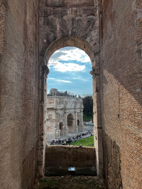 Rome Colloseum, Roman Architecture, Roman Mythology, Ancient Rome, Barcelona Cathedral, Rome, Barcelona, Romance, Building