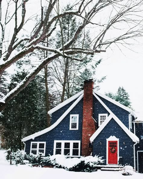 Blue House Exteriors, Dark Blue House Exterior, Dark Blue House, Dark Blue Houses, Best Front Door Colors, Blue Siding, Exterior House Color, Suburban House, Cottage Exterior