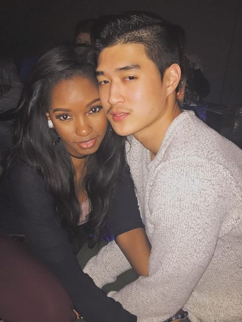 These tow need a reality show asap! Interacial Love, Interracial Couples Bwwm, Biracial Couples, Swirl Couples, Interracial Family, Bwwm Couples, Interacial Couples, Mixed Couples, Interracial Dating