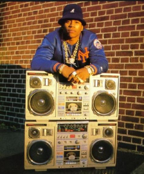 LL COOL J. Boyfriend Jeans Kombinieren, Jamel Shabazz, 80s Hip Hop, Hip Hop Classics, Old School Music, Real Hip Hop, Ll Cool J, Fashion 90s, Hip Hop And R&b