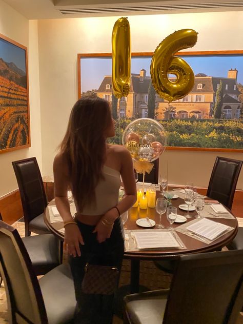 Birthday dinner for sweet 16! Tiktok Pinterest Instagram aesthetic outfit style inspiration Sweet 16 Birthday Aesthetic, Sweet 16 Birthday Pictures, Sweet Sixteen Aesthetic, Aesthetic Party Outfits, Sweet 16 Aesthetic, Sweet 16 Inspo, 16th Birthday Photoshoot, Birthday Pinterest, 16 Aesthetic