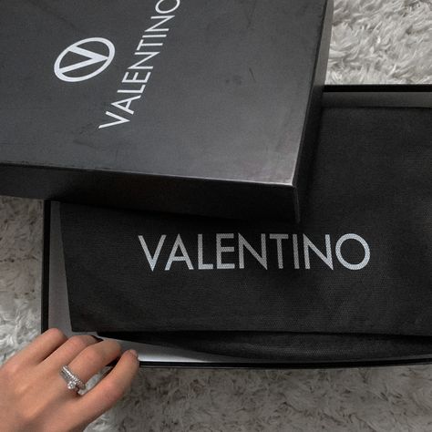 #valentino #shoes #unboxing #luxury Shoes Unboxing, Valentino Shoes, Continental Wallet, Wallet, Quick Saves