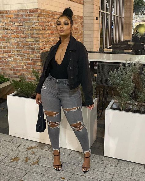 Summer Bar Outfits Night Casual Black Women, T Shirt Club Outfit, Black Jean Jacket Outfits Summer, Outfit To Comedy Show, 30 And Up Outfits Black Women, Date Night Jeans Outfit Summer, Plus Vegas Outfit Ideas, Movie Date Night Outfit Black Women, Cute Plus Size Concert Outfits