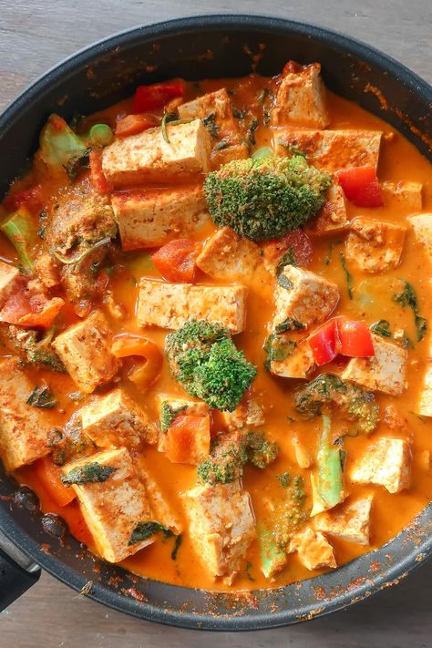 Vegan Thai Red Curry with Tofu (Gluten-free, 30 minutes or less!) Tofu Red Curry Recipe, Tofu Red Curry, Vegetarian Red Curry, Polynesian Dishes, Red Curry Tofu, Tofu Spring Rolls, Vegan Thai Red Curry, Curry With Tofu, Light Foods