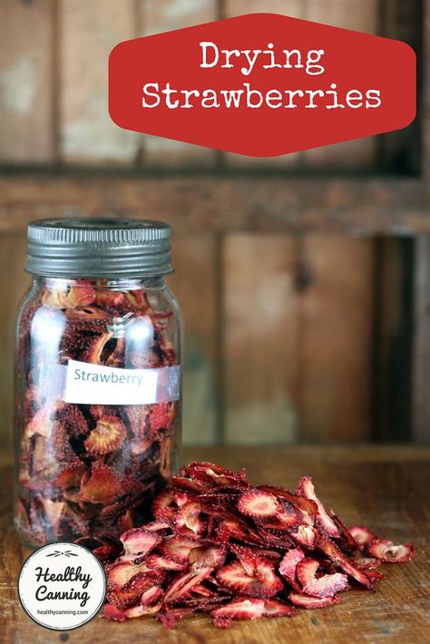 Strawberries In The Oven, Dehydrate Strawberries, Strawberry Chips, Healthy Canning, Dehydrated Strawberries, Fruit Leather Recipe, Strawberry Crisp, Home Canning Recipes, Homemade Soda