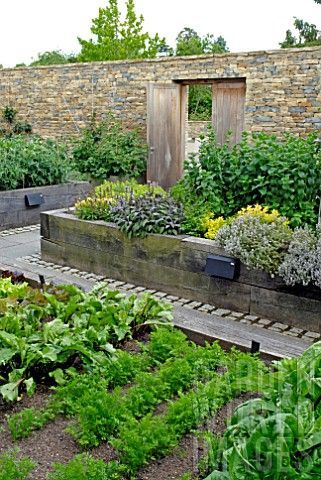 CONTEMPORARY WALLED KITCHEN GARDEN by Rowan Isaac on Garden World Images, #contemporaryraisedbeds Potager Garden, Garden Compost, Garden Area, Veg Garden, Plant Ideas, Wall Garden, Garden Care, Cool Ideas, Gorgeous Gardens