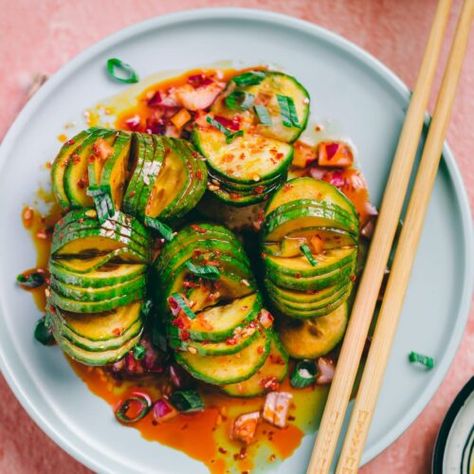 Pickled Cucumber - Spiced with Chili Oil - Playful Cooking Cucumber Calories, Chili Oil Recipe, Pickled Cucumber, Fermented Pickles, Pickled Radishes, Pickled Garlic, Pickling Cucumbers, Chili Oil, Sushi Rice