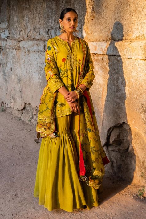 Buy Archana Jaju Yellow Silk Chiffon Kalamkari Kurta Sharara Set Online | Aza Fashions Archana Jaju, Kalamkari Kurta, Scallop Dupatta, Yellow Mirror, Yellow Kurta, Mirror Embroidery, Short Kurta, Colour Texture, Sharara Set