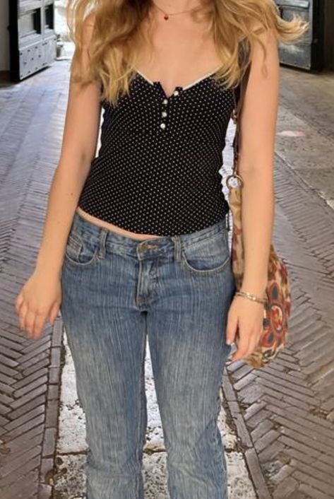 Brandy Melville Coquette, Brandy Melville Outfits, Brandy Melville Jeans, Models Off Duty Style, Polka Dots Outfit, Downtown Outfits, Effortless Outfit, Aesthetic Fits, Swaggy Outfits