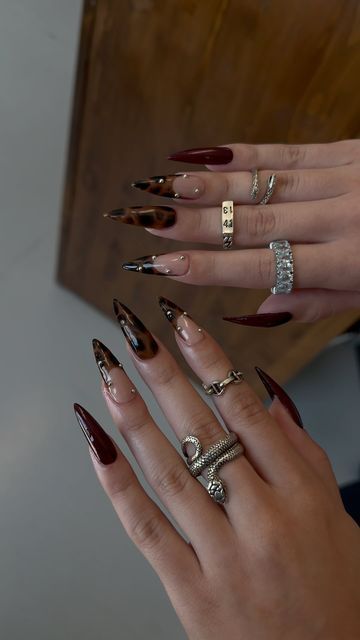 Nail Inspo Matte, Scorpio Nails, Fall Almond Nails, Fall Nail Inspo, Manicured Nails, Rings Aesthetic, Pointed Nails, Classy Acrylic Nails, Ready For Fall