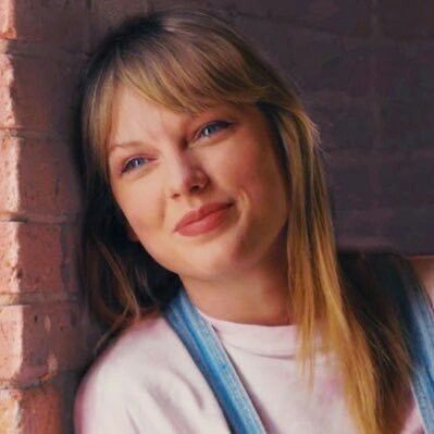 Taylor Swift🦋💫🦋@Lover💋 Taylor Swift News, Miss Americana, Estilo Taylor Swift, Taylor Swift Red, Red Taylor, Taylor Swift Wallpaper, Long Live Taylor Swift, Live Taylor, Taylor Swift Lyrics