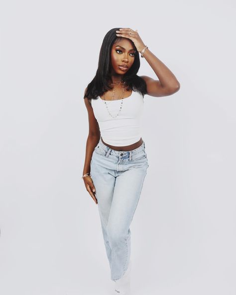 ~Your favorite girl, xoxo Jeans Photoshoot Ideas, 22 Bday, Grad Poses, Bday Shoot, Photoshoot Outfits, Birthday Photoshoot, Photoshoot Ideas, White Tops, White Shirt