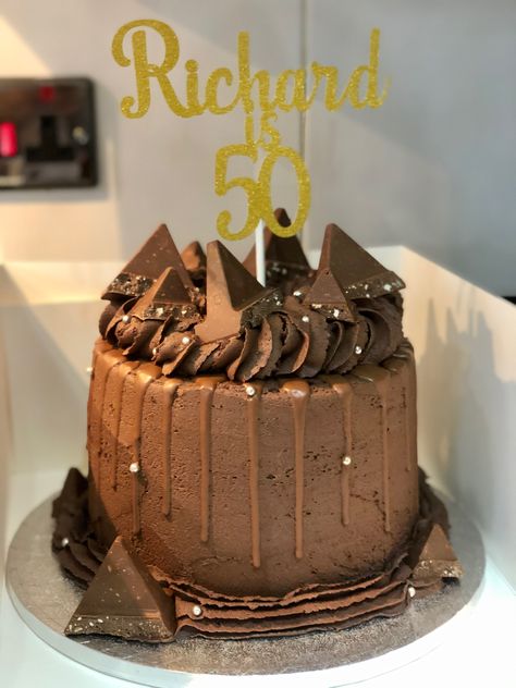 Chocolate Toblerone, gold 50th birthday cake Gold 50th Birthday Cake, Toblerone Cake, Chocolate Toblerone, Celebration Party Ideas, 30 Cake, Chocolate Birthday Cake, 50th Birthday Cake, Birthday Cake Chocolate, Ice Creams