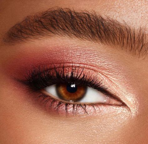 Pink Gold Eye Makeup, Romantic Eye Makeup, Brown Eyeshadow Looks, Coral Eyeshadow, Coral Makeup, Prom Makeup For Brown Eyes, Rose Gold Eye Makeup, Ball Makeup, Pink Eyeshadow Look