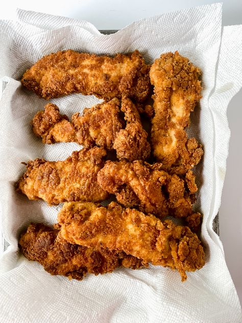 Raisin Canes Chicken Strips Recipe, Copycat Canes Chicken Tenders, Canes Copycat Chicken, Canes Chicken Tenders Recipe, Raising Canes Chicken Recipe, Chicken Tender Recipe, Chicken Fingers Recipe, Tender Recipes, Best Chicken Tenders