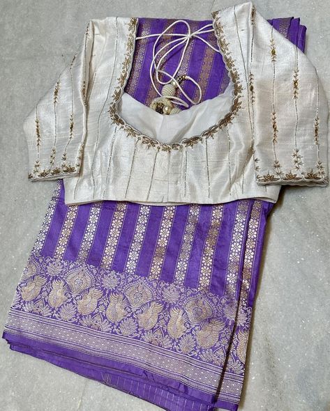 White Raw Silk Blouse Designs, Printed Blouse Designs Latest, Half White Blouse Designs, Lavender Saree Blouse Combination, Sarees Combination, Latest Fashion Blouse Designs, Print Blouse Design, Saree Kuch, Lavender Saree