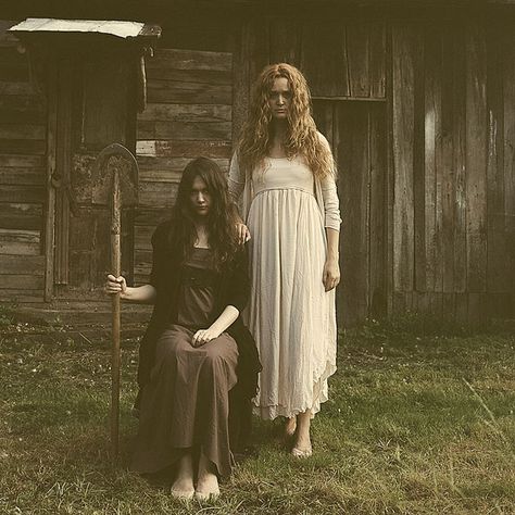 Girl in chair & same girl being flung behind her (soul leaving body or astral projection) Gothic Witch Aesthetic, Southern Gothic Aesthetic, Gothic Witch, American Gothic, Southern Gothic, Gothic Aesthetic, Season Of The Witch, Witch Aesthetic, Witchy Woman