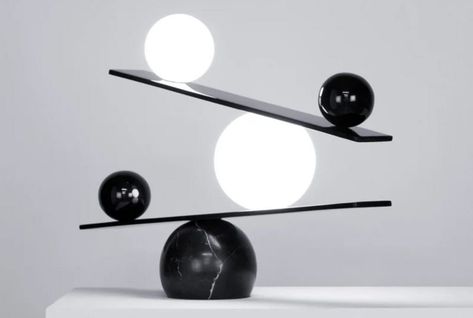 What Is Asymmetrical Balance? (Examples + How to Use it) Asymmetrical Drawing, Design Drawing Ideas, Asymmetrical Balance, Symmetrical Balance, Creative Photography Poses, Forced Perspective, Balance Design, Mirror Reflection, Rule Of Thirds