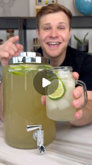 Timthetank on Instagram: "Margarita Jungle Juice for Cinco De Mayo!" Margarita Themed Birthday Party, Light Refreshments, Margarita Party, Pitcher Drinks, Special Drinks, Dinner Party Decorations, Jungle Juice, Mexican Party Theme, Mexican Foods