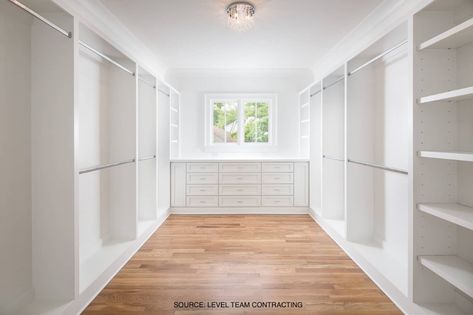 Master Closet Layout, Walkin Closets Design, Exterior Home Renovation, Master Closet Design, Walking Closet, Dream Closet Design, Walk In Closet Design, Closet Design Layout, Closet Layout