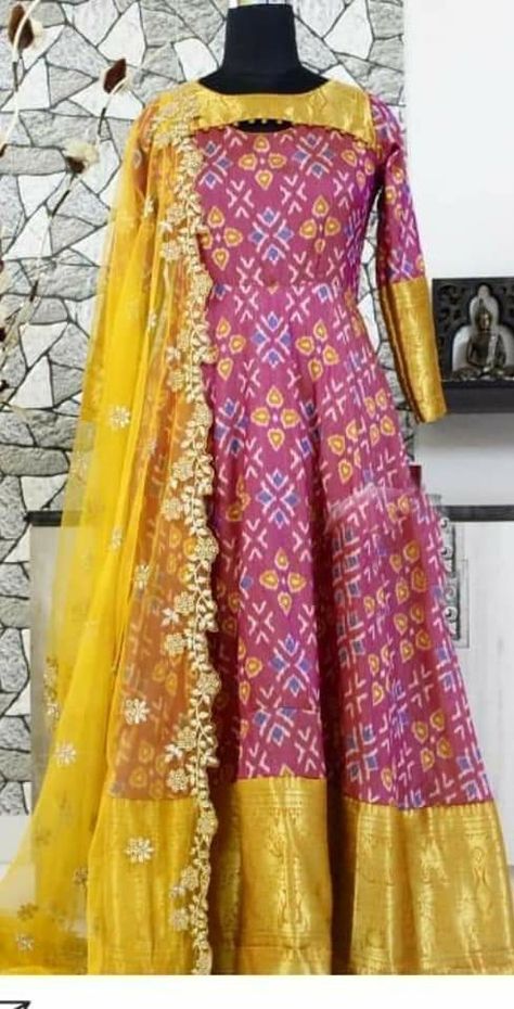 Patola Gown Designs, Patola Long Frock Designs, Patola Kurti Designs Latest, Patola Dress Designs, Patola Dresses, Ladies Frock Design, Party Wear Long Gowns, Saree Gowns, Kurti Pattern